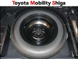 スペアタイヤ装着車です。もしもの時に安心ですね。