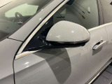 納車前整備は、メルセデスベンツ国際認定メカニックによる最新の検査ライン等の施設が充実した当社工場で入念に行います。メルセデス・ベンツの定める厳しい基準をクリアしたお車のみをご案内させて頂きます。