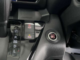 【オートブレーキホールド】渋滞時や信号待ちでブレーキを放しても停車してくれるオートブレーキホールド機能付きです。しっかりと確認してブレーキは離しましょう。
