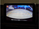 【バックカメラ】駐車が苦手な方でも安心してお乗りいただけます。リバース連動で画面が切り替わるのでとっても便利です。