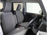 広さと安心を両立した、快適運転空間です。