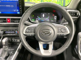 【純正革巻きステアリング】上質な革を使用することで、手にしっかり馴染みとても運転しやすいハンドルです♪