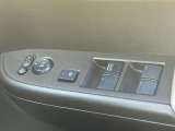運転席窓操作部スイッチの画像です。