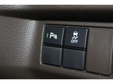 安全運転支援システムHonda SENSINGを搭載。衝突軽減ブレーキや、誤発進抑制機能、アダプティブクルーズコントロール、車線維持など複数の先進技術で安心・快適なドライブをサポートします。