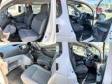 乗降しやすい高さの運転席です。 乗用車に近い運転姿勢をとれ運転がとても楽にできます。