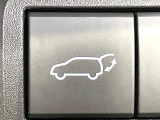 【パワーバックドア】スマートキーや運転席のボタンを押すだけでリアゲートが自動で開閉します!荷物を持っている時や、高い位置にあるバックドアを閉める際に便利な機能です♪