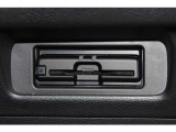 ビルドインタイプのETC車載器がスッキリと収まっています。