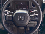 ステアリングスイッチです!!運転中のオーディオの音量やソースの変更も手元で出来ますよ!!