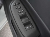◆パワーウィンドウスイッチ◆運転席から全席の窓の開閉操作を行うことが出来いつでも換気ができます!
