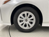 機敏さを引き立てる純正アルミ 195/65 R15 装着!