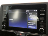 ディスプレイオーディオを装備。スマホとクルマをつなぐことで、これまでのナビに加えて、いろんなサービスが楽しめます。