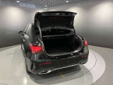 AMG(エーエムジー)は創立者の「アウフレヒト」のA,パートナー「メルヒャー」のM、アウフレヒトの生地である「グローザスバッハ」のG、それぞれの頭文字に由来します。