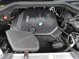 安心のBMW認定中古車は100項目の箇所を徹底的にチェック致します。機械的な箇所や電気系、コンピューターなどをご納車前に点検し、交換基準に達した部品は全て新品に修理返品した後にご納車致します。