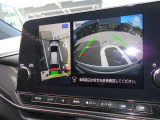 アラウンドビューモニター付き。空から見下ろしているかのようにクルマの周りの安全をディスプレイに映し出してくれます。周囲の状況がひと目で把できるため見通しの悪い場所での駐車もスムーズですよ。