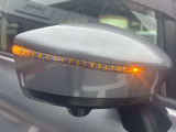 ウィンカードアミラー☆ライトの点滅で対向車、歩行者などに曲がることを知らせることができるので安心・安全につながりますね♪