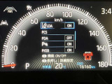 【レーンディパーチャーアラート】道路上の白線(黄線)をカメラで認識し、ドライバーがウインカー操作を行わずに車線を逸脱する可能性がある場合、ブザーとディスプレイで注意喚起サポート。