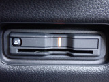 ■【ETC車載器】が装備されています。セットアップをしてお渡しとなり、ETCカードを差し込むだけで高速道路の利用が可能です。