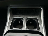 国道1号線に沿い横浜市営地下鉄「三ッ沢上町駅」から徒歩約10分。 BMW Premium Selection 横浜三ッ沢店 / 〒240-0062神奈川県横浜市保土ヶ谷区岡沢町322-3 / TEL:045-612-8488