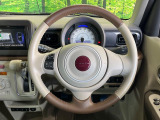 【純正革巻きステアリング】上質な革を使用することで、手にしっかり馴染みとても運転しやすいハンドルです♪