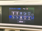 ラジオやディスク、USB、Bluetoothなどの音源選択項目を画面上で確認できます。使いたい入力先を一覧から選べるため、日々の移動に合わせて音楽やラジオを楽しめます。