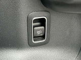 時間や距離的な都合で実車をご覧頂けないお客様、ご安心ください。私共がお客様の目の代わりとなって、お車を確認させて頂きます。詳細の写真を撮影しメール等でお送りさせて頂きます。お気軽にお申し付けください。