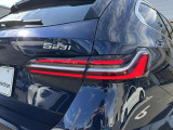 保証期間中にトラブルが発生した際には、緊急連絡を24時間フリーダイヤルでお受けします。応急処理のアドバイスのみならず、出張修理やレッカーなどの手配、さらには代替交通手段やホテルの確保を行います。