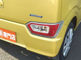 【届出(登録)済未使用車とは】自動車の分類では「新車」「中古車」この2種類しかありません。走行距離が100km未満かつ初度登録または初度届出された車両を「届出(登録)済未使用車」と呼んでいます。