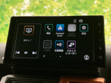 画面にはオーディオのほか、電話やスマートフォン連携などのメニューが並び、使いたい機能を見つけやすい表示です。日々の移動を便利にサポートします。