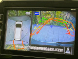【アラウンドビューモニター】専用のカメラにより、上から見下ろしたような視点で360度クルマの周囲を確認することができます☆死角部分も確認しやすく、狭い場所での切り返しや駐車もスムーズに行えます。