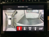 バックモニターとサラウンドカメラが標準装備でございます。