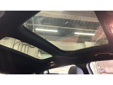 メルセデス・ベンツ[認定中古車]は、メルセデス・ベンツ日本株式会社が認定する中古車保証制度が適用される中古車です。これは正規販売店のみの特典です。