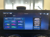 バックカメラにより駐車時の後方確認も楽にできます。