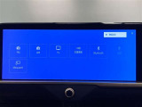 ディスプレイオーディオを装備。スマホとクルマをつなぐことで、これまでのナビに加えて、いろんなサービスが楽しめます。