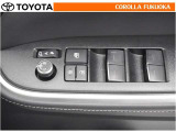 電動格納ミラーは、スイッチで簡単操作!狭いスペースでの取り回しや駐車時に大変重宝します。