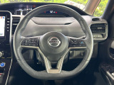 【純正革巻きステアリング】上質な革を使用することで、手にしっかり馴染みとても運転しやすいハンドルです♪