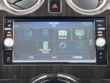 音楽やテレビ、Bluetooth Audioなど、画面上で選べる項目が並び、使いたい機能を確認しやすい構成です。