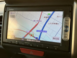 道路や周辺施設が表示され、現在地周辺の位置関係を確認しやすい地図画面です。見慣れない場所へのお出かけや、目的地までの道順を調べたいときにも役立ち、移動をサポートします。