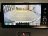 リヤカメラ表示時では視点を変更することもできます。