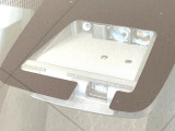 【トヨタセーフティセンス】走行中に前方の車両等を認識し、衝突しそうな時は警報とブレーキで衝突回避と被害軽減をアシスト。より安全にドライブをお楽しみいただけます。
