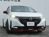 アダプティブLEDヘッドライト。フロントカメラで前方の状況を検知し対向車や先行車に眩しい思いをさせることなく必要なところだけを遠くまで照射します。