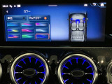 車内を彩るアンビエントライト。いつでもお好みの室内空間を演出してください。