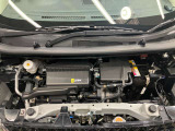 エンジンルームもクリーニング済みできれいですよ。日産の整備士がしっかりと丁寧に点検していますので安心してお乗りいただけます