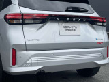 前後バンパーに踏み間違い防止センサー☆コーナーセンサーとしても活躍します♪