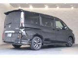 このお車はホンダ純正光脱臭・抗菌加工を納車前に致します。光触媒消臭は光触媒と銀イオンにより消臭とウイルス除菌や抗菌効果のダブル効果で車内を快適に保ちます。