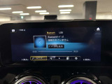バックカメラにより駐車時の後方確認も楽にできます。
