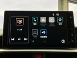音楽やスマートフォン連携などのメニューが表示され、目的の機能を画面から選びやすい構成です。各項目が整理されており、日々の移動を快適にサポートします。