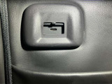 【USBソケット】車内でスマホなどの充電が出来ます!
