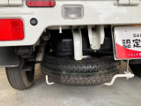 安全安心な走行のために、納車前には小さなクルマを知り尽くしたエキスパートが基本性能に関わる機能や状態を徹底的に点検しています。