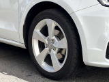 オシャレは足元からといいますが、車も同じく足元のエレガンスさで全体のイメージが変わります。