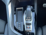 運転中の視線移動を抑えるレイアウトの「iCockpit」。